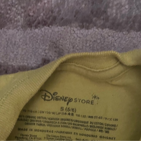 Disney Halloween Vampire Mickey Mouse Tee 🌵5-6 - Picture 2 of 2